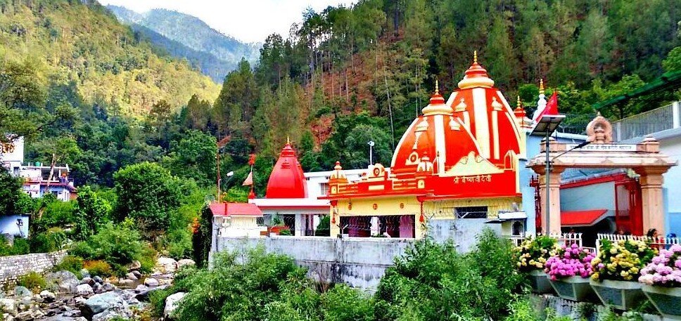 Neem Karoli Baba Tour Package from Coimbatore – Kainchi Dham Temple, Uttarakhand