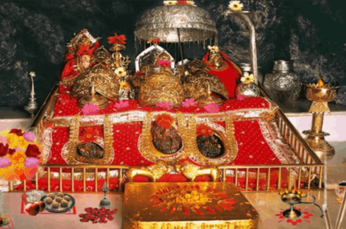 Vaishno Devi tour package with helicopter – flight tickets, priority darshan, and hotel stay included.