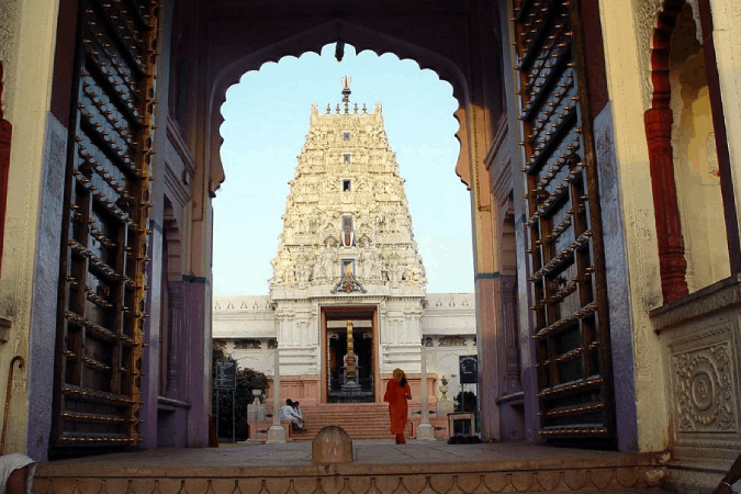 pushkar-temple-brhma