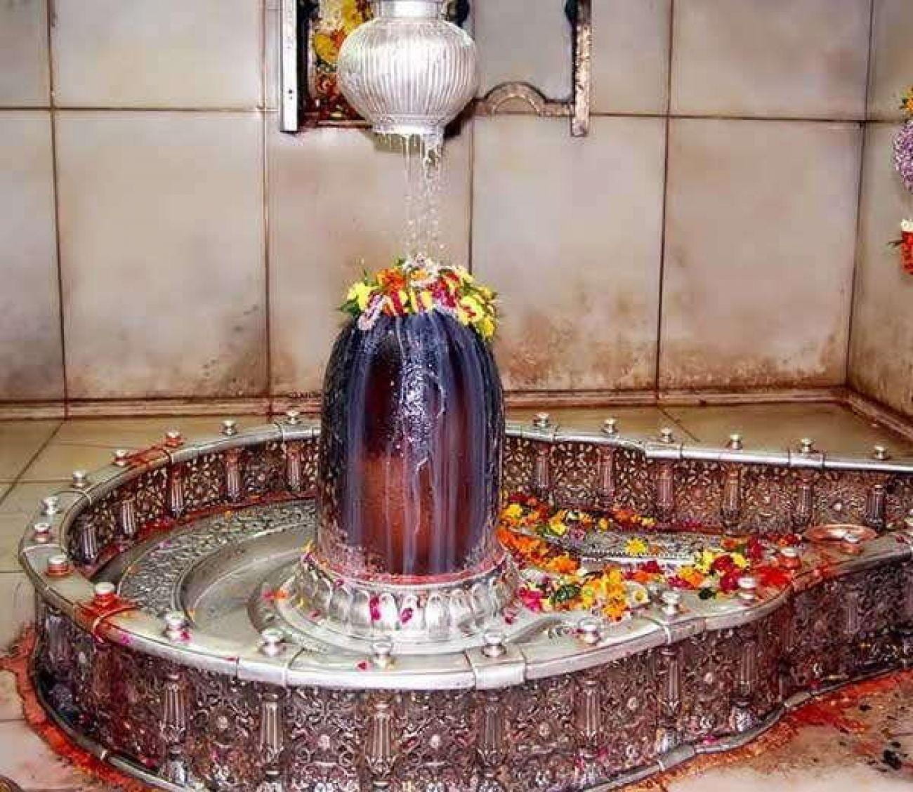 Omkareshwar and Mahakaleshwar Jyotirlinga tour from Bangalore – spiritual itinerary covering sacred temples of Madhya Pradesh