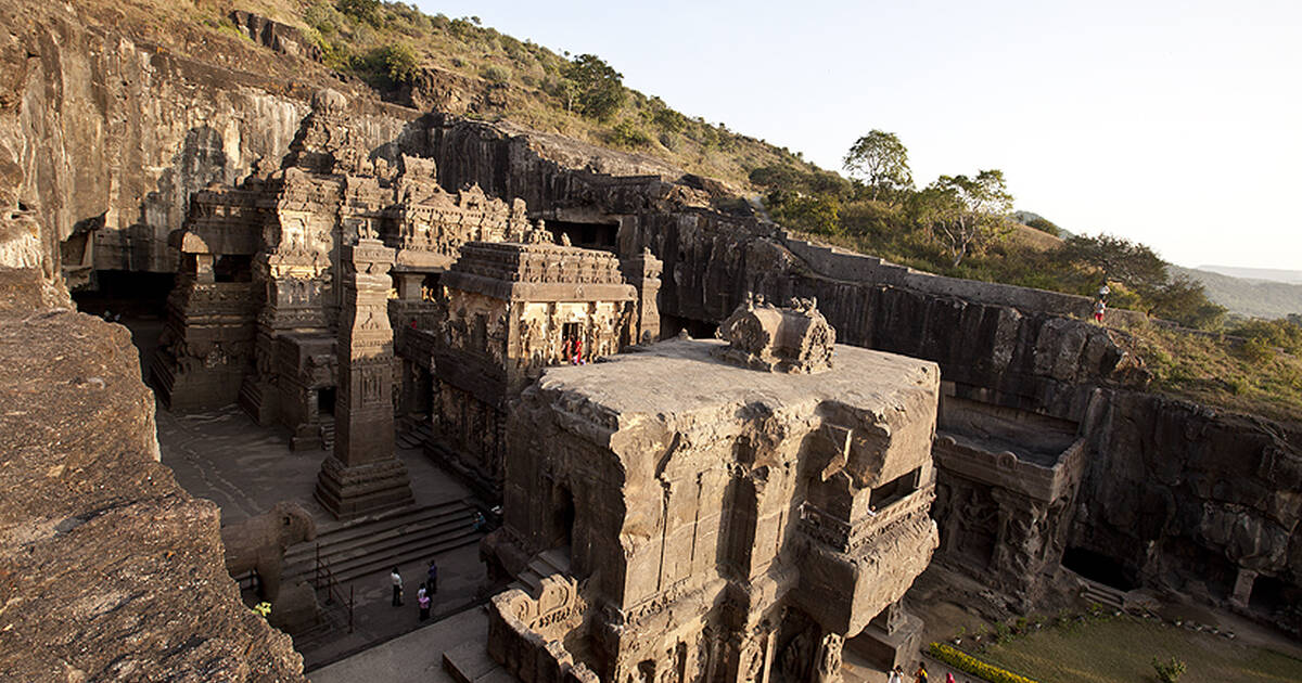 Book Jyotirlinga tour package with Shirdi from Bangalore. Includes Sai Baba darshan, Bhimashankar, Trimbakeshwar, Grishneshwar temples & Ellora Caves.