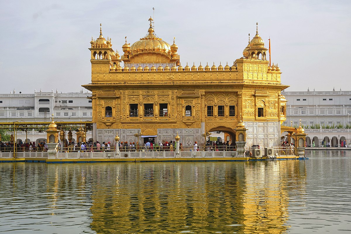 Experience a divine 3 Days / 2 Nights Trivandrum to Golden Temple Amritsar tour with Vasantkamal Tours. Enjoy Golden Temple Darshan, Langar experience, Wagah Border Ceremony, Jallianwala Bagh & Partition Museum sightseeing, authentic Amritsari cuisine & shopping. Book your spiritual & patriotic journey today!