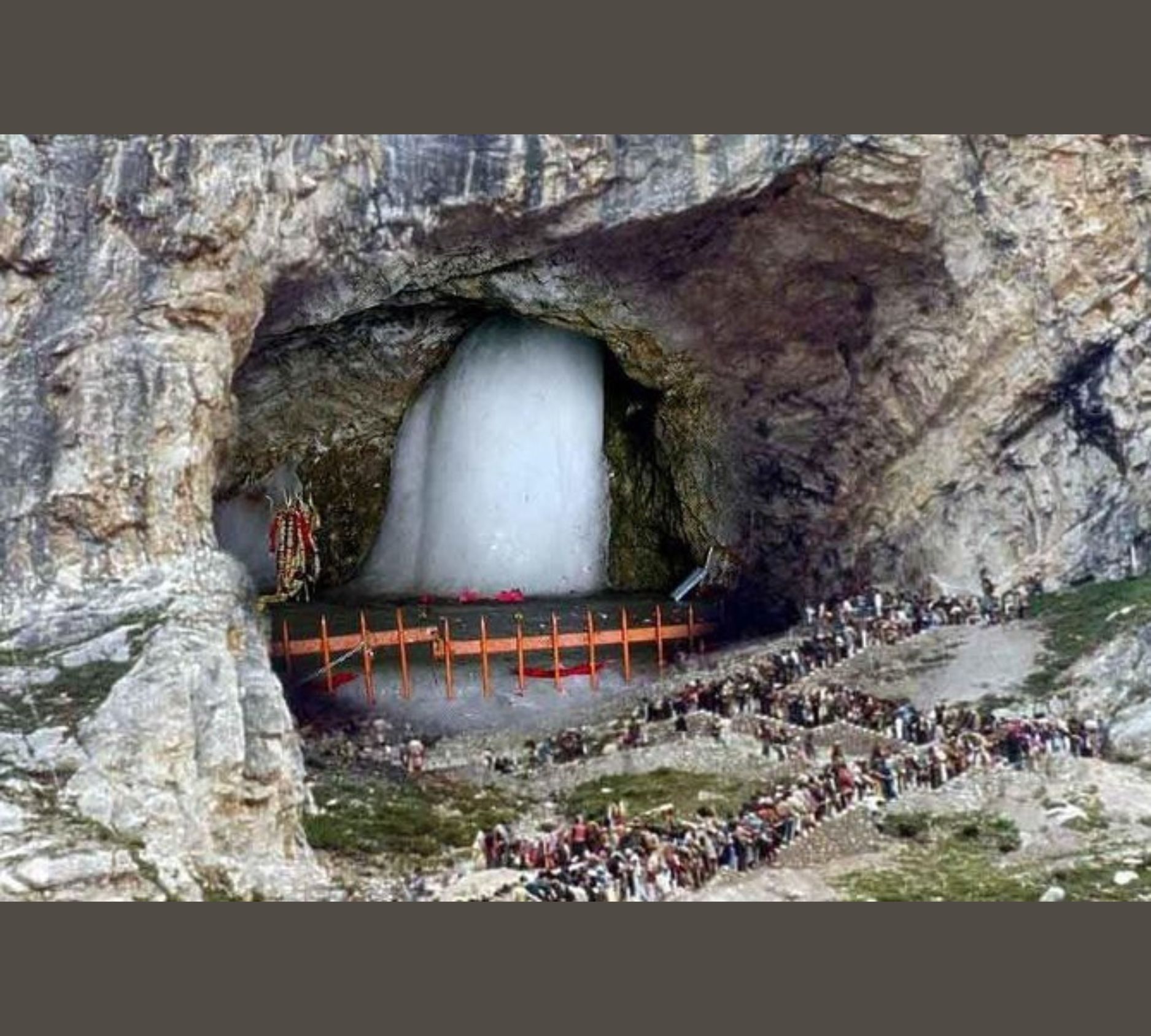 Har Har Mahadev! 🙏❄️