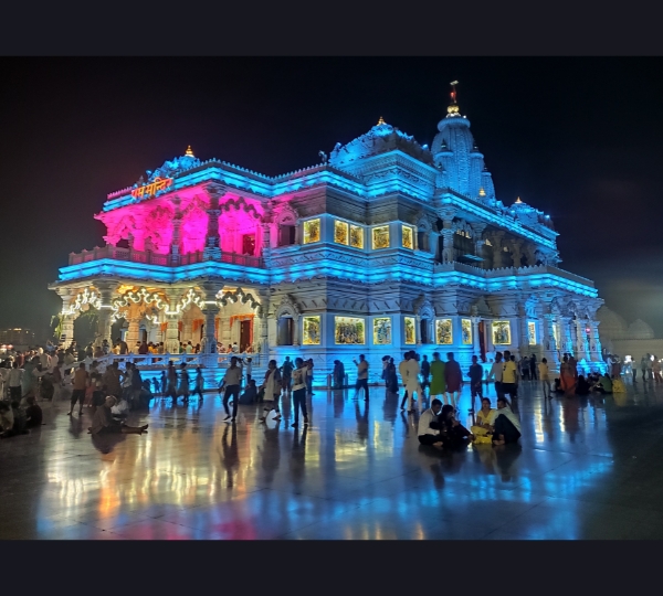 Prem Mandir (Evening illumination & light show),Mathura