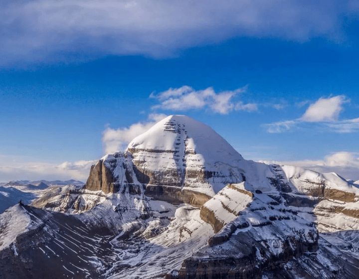 Book Kailash Mansarovar Helicopter Yatra from Chennai (11 Days) via Kathmandu with Vasant Kamal Tours. Enjoy Mount Kailash Darshan, Lake Manasarovar holy bath, VIP support, meals, flights, and helicopter services for a safe and divine pilgrimage experience.