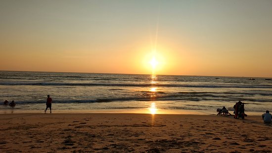 Explore the best of Coastal Karnataka with this 2 Nights 3 Days Mangalore Tour Package featuring Panambur Beach, Tannirbhavi Beach, St. Mary's Island and Pilikula Nisargadhama.